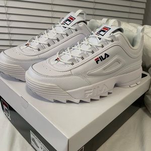 COPY - Women’s Fila Disruptor II size 9.5 NWT
